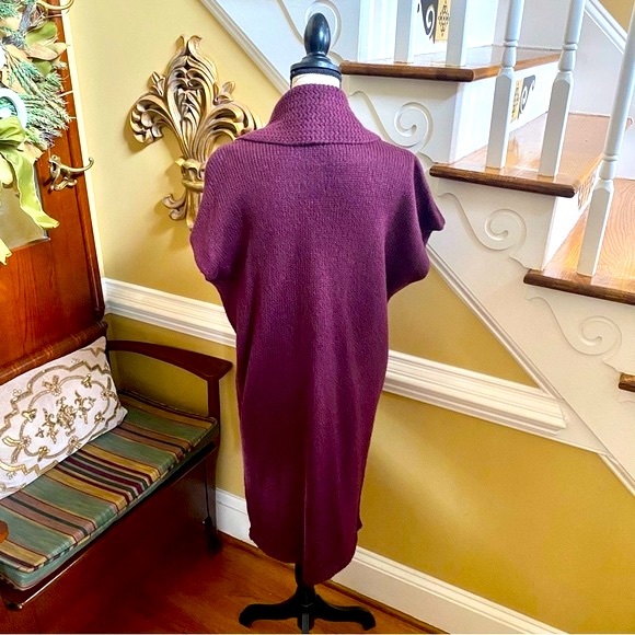 One A Toggle closure duster sweater vest - Picture 6 of 7